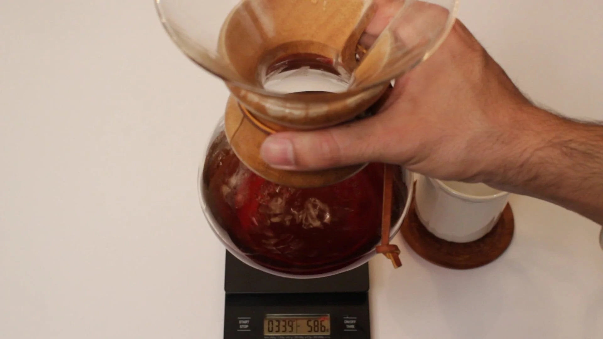 Chemex Classic 6 Cup Coffee Maker - Image 6